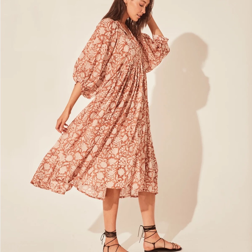 Daughters of India Kya Dress
